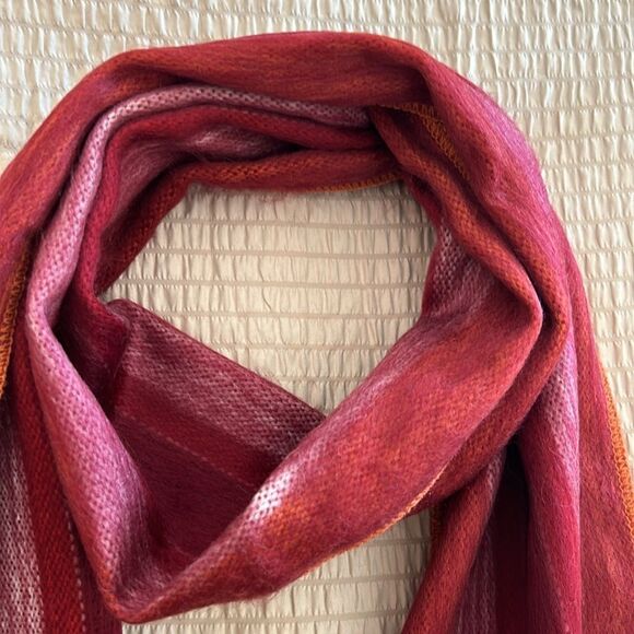 Beautiful alpaca scarf from Ecuador hand loomed -so soft and warm! - Picture 8 of 11